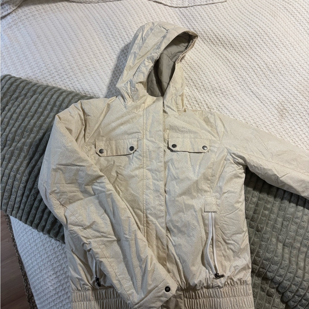 Columbia Off-White Outdoor Jacket